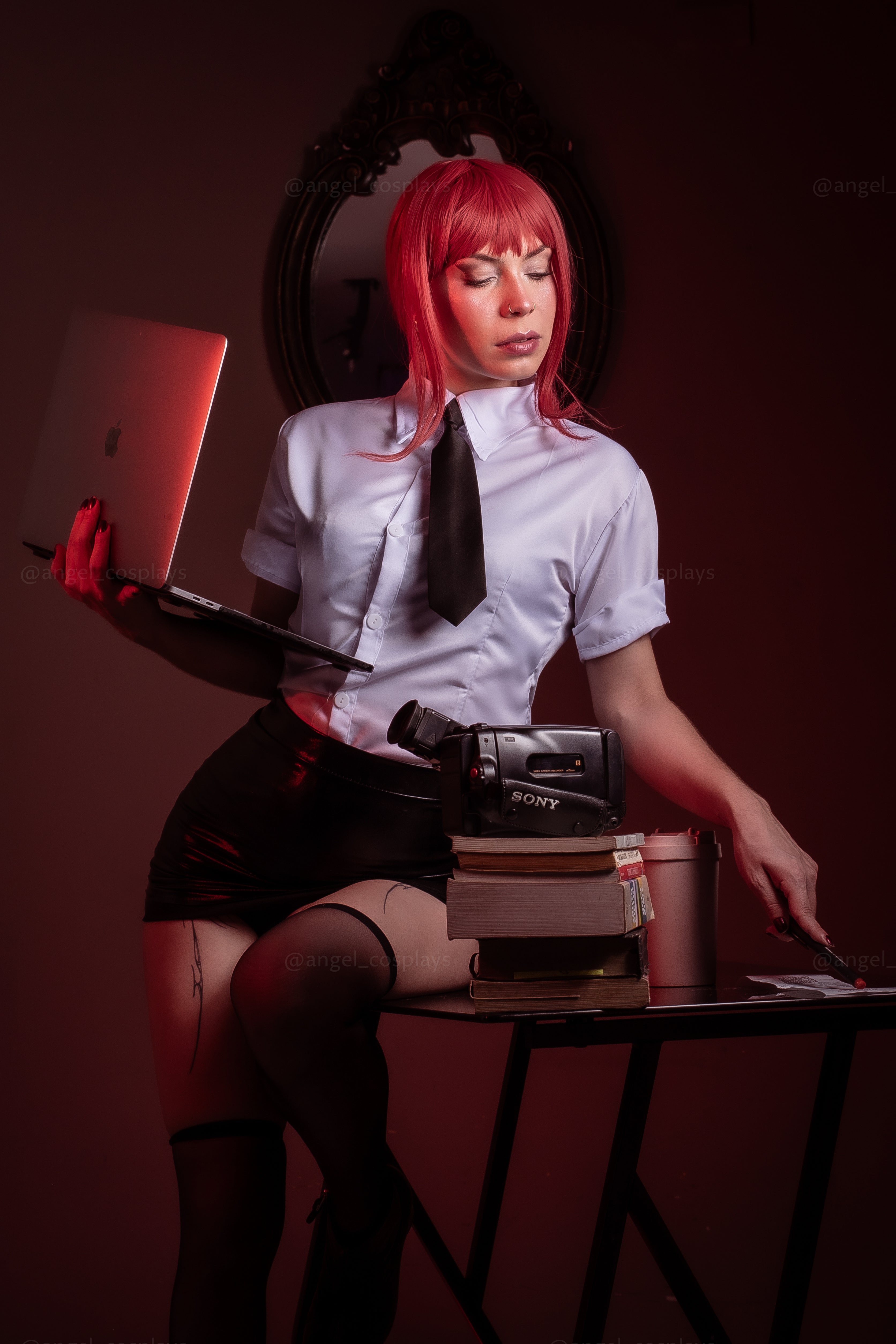 ERO COSPLAY MAKIMA - CHAINSAW MAN