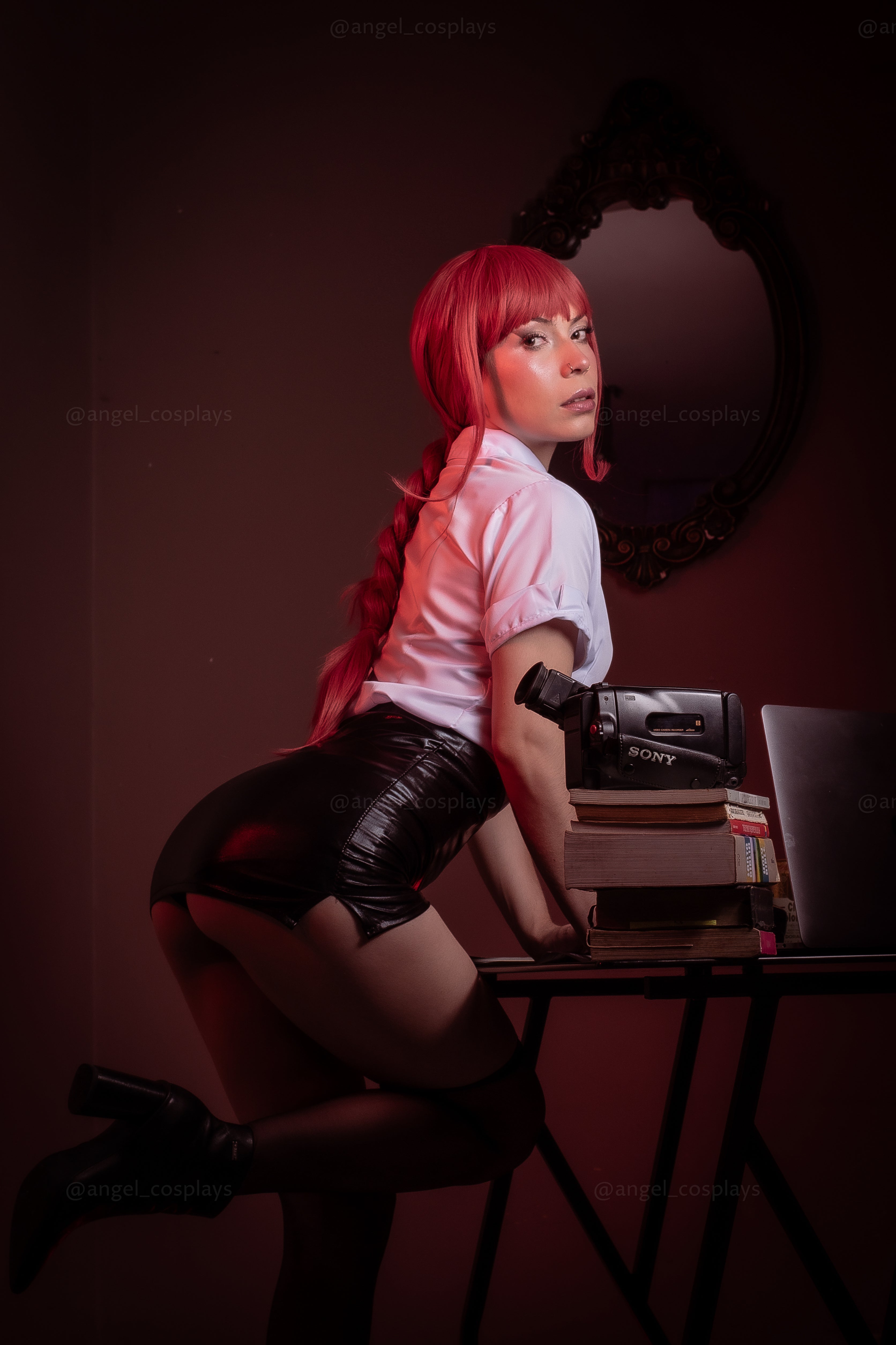 ERO COSPLAY MAKIMA - CHAINSAW MAN
