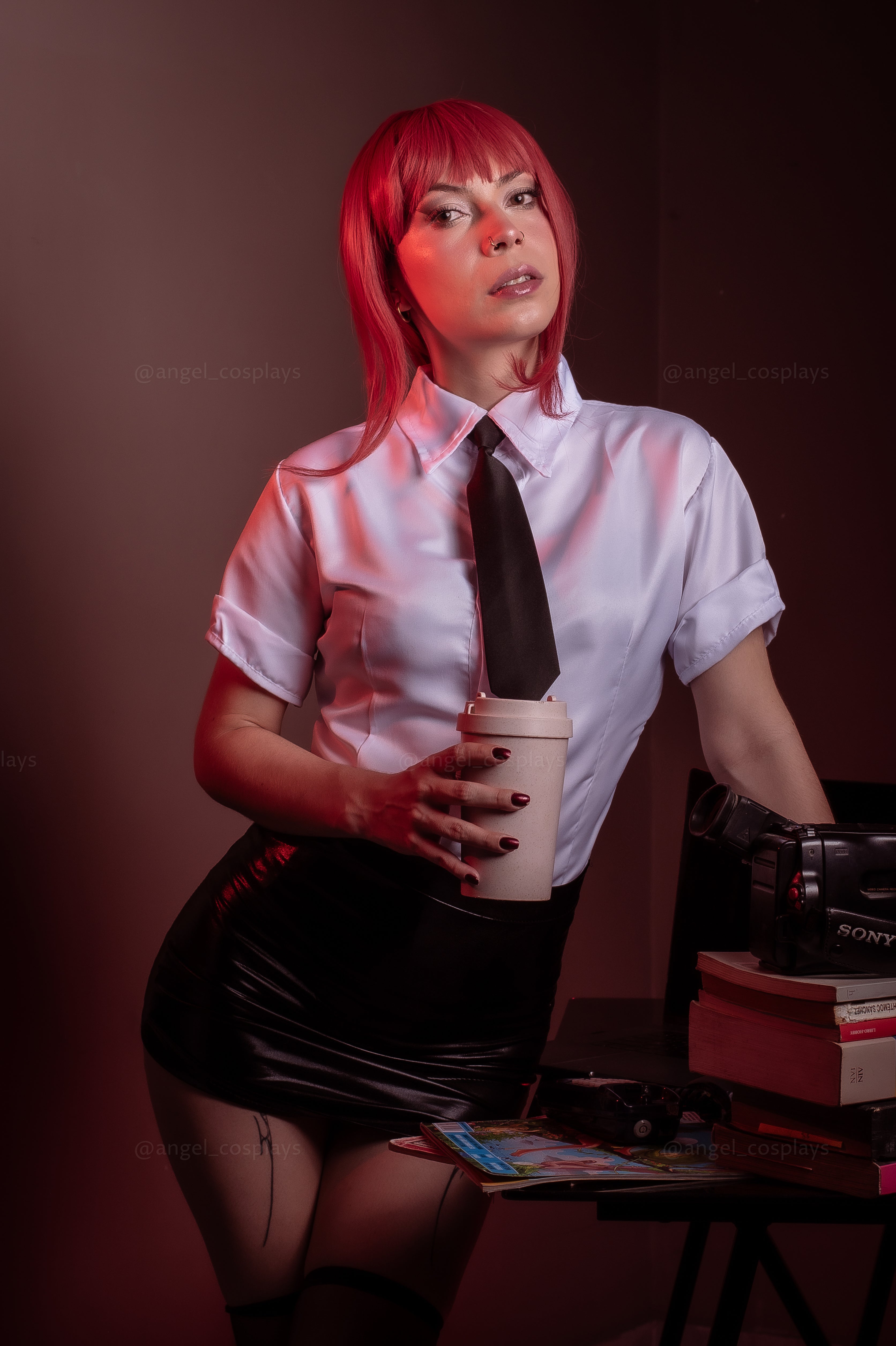 ERO COSPLAY MAKIMA - CHAINSAW MAN